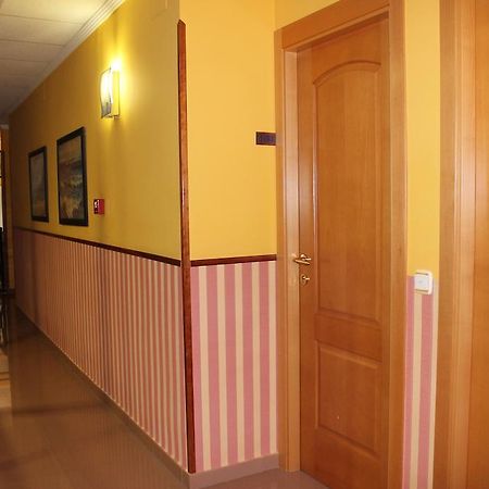 Hostal Prickly Villacanas Экстерьер фото