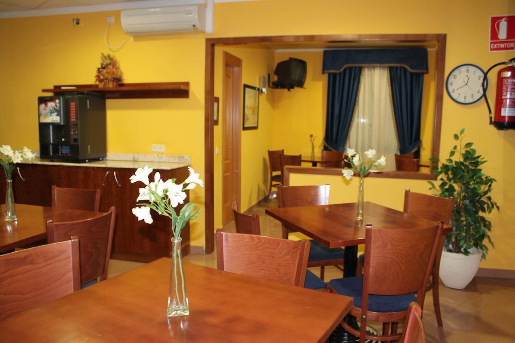Hostal Prickly Villacanas Экстерьер фото