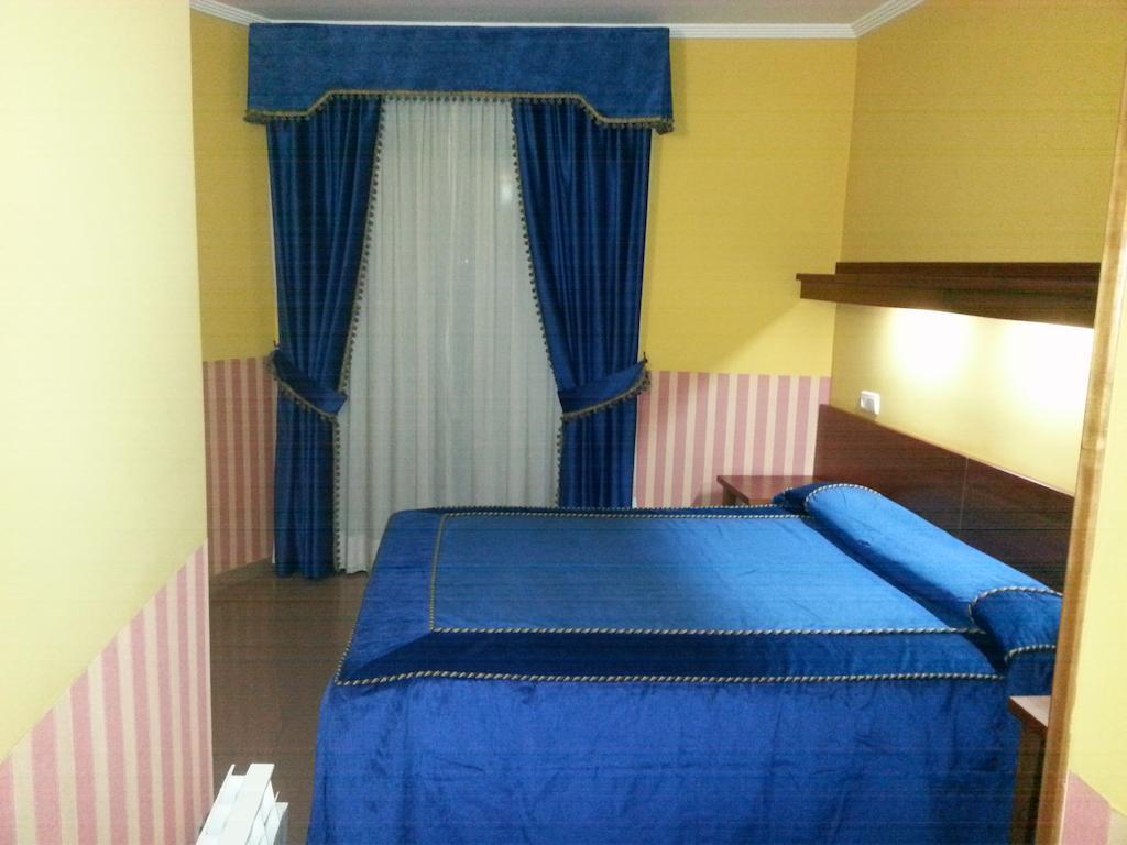 Hostal Prickly Villacanas Номер фото